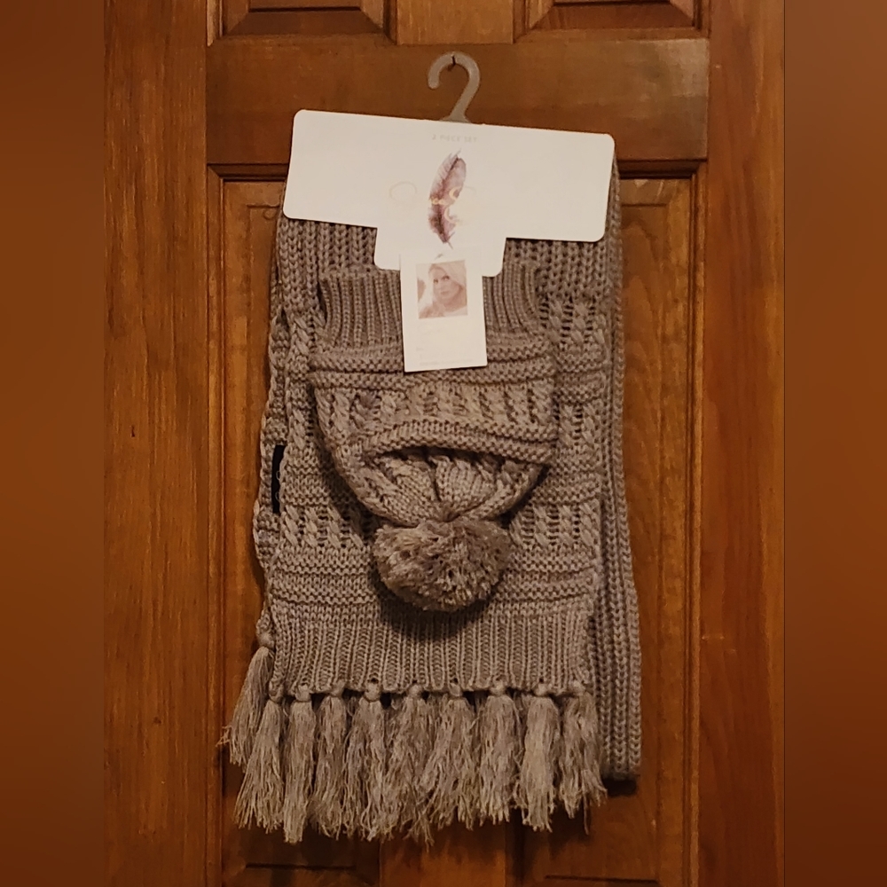 Jessica Simpson Grey Cable Knit Slouch Pom Hat & Oblong Scarf Gift Set NEW